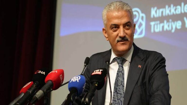 Makas: “Muhtarlar, demokrasimizin vazgeçilmezidir”