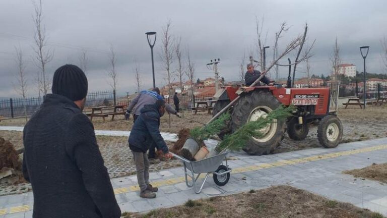 Keskin Belediyesi’nden yoğun mesai: Ekipler her yerde