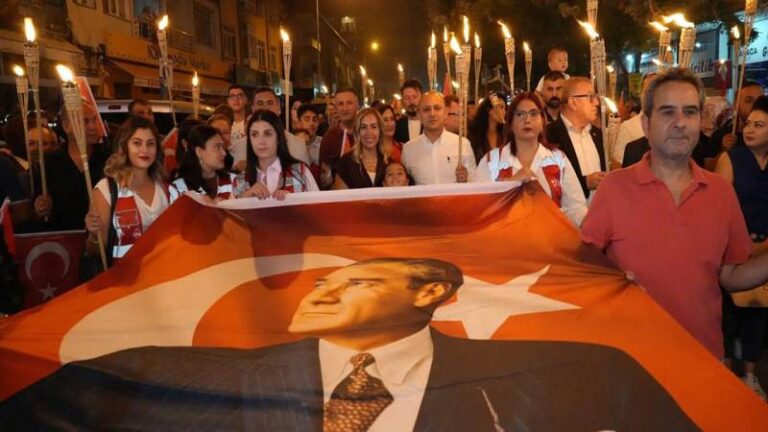 23 Nisan’a özel fener alayı düzenlenecek