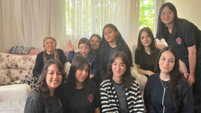 Meslek Liselilerden sağlıklı yaşam dokunuşu